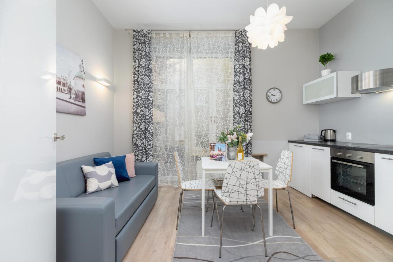 Central Planty Park Apartment Lobzowska By Noclegi Renters Cracovia Exterior foto