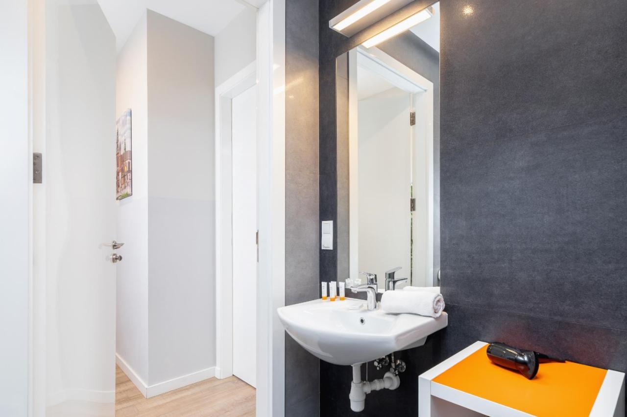 Central Planty Park Apartment Lobzowska By Noclegi Renters Cracovia Exterior foto
